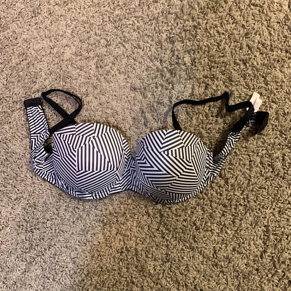 PINK convertible strapless bra, size 36C